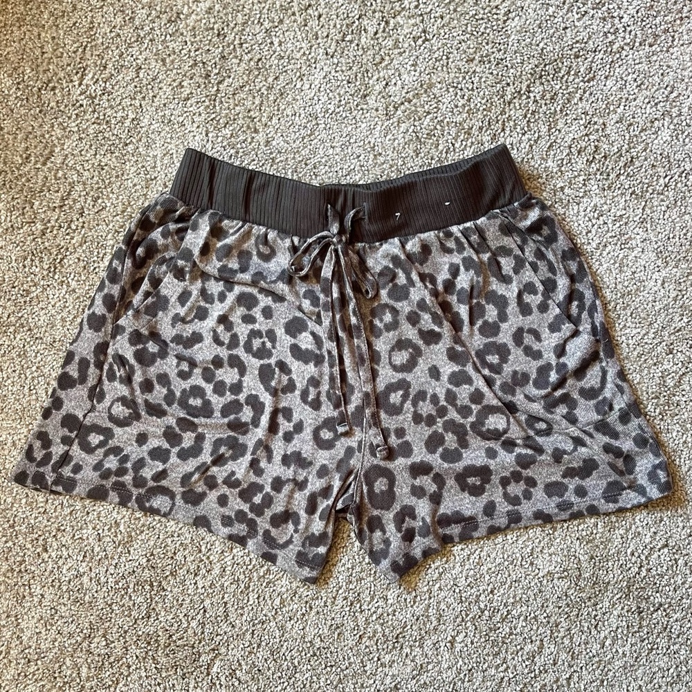 Gray Leopard Lounge Shorts Size XS